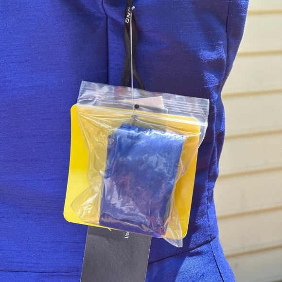 NWT! $325 Alfred Sung high/low silhouette V- Neck Swingy full skirt Size 8 - Picture 7 of 11